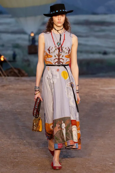 Look 33